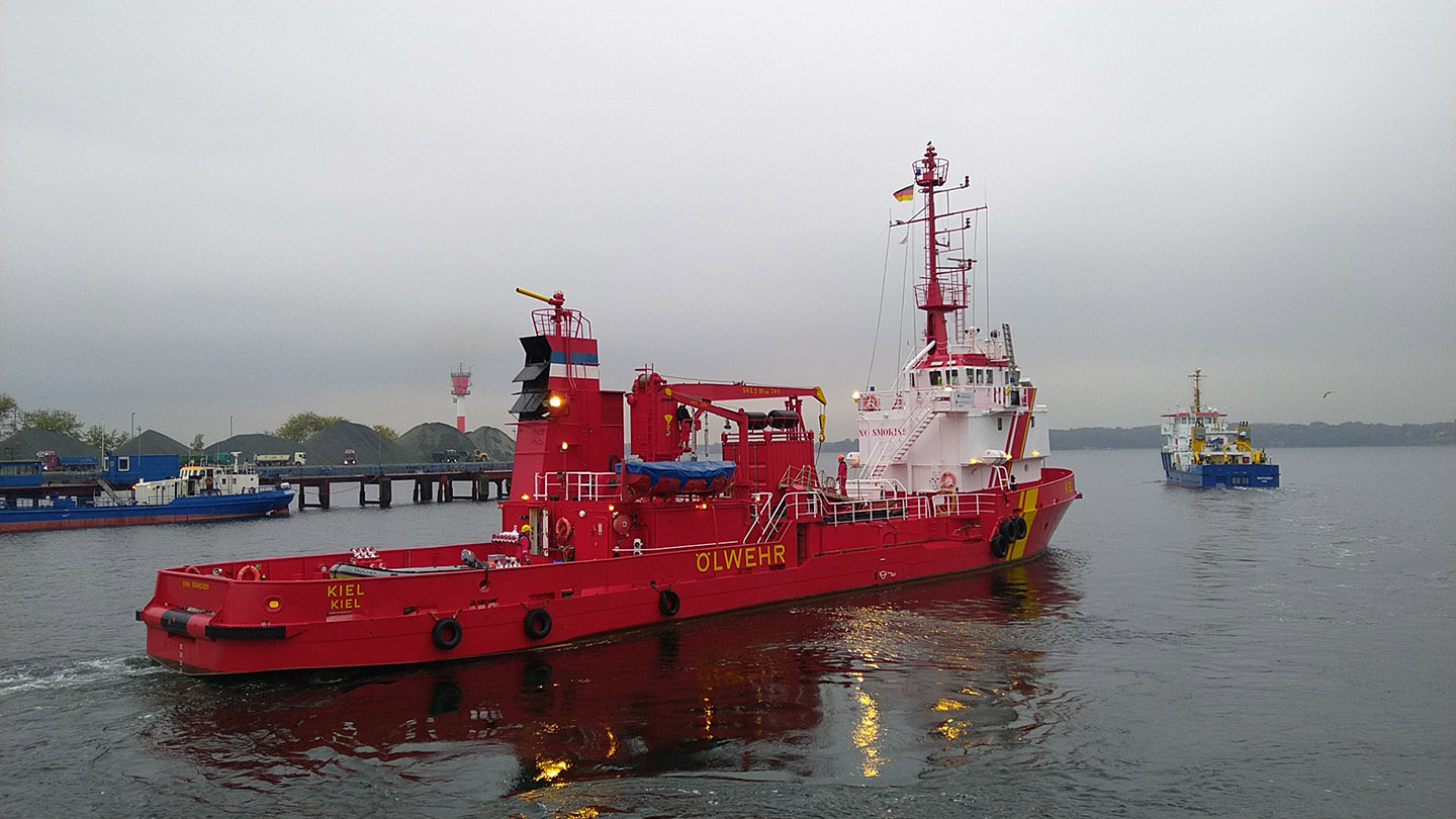 Outgoing ships on the Baltic Sea