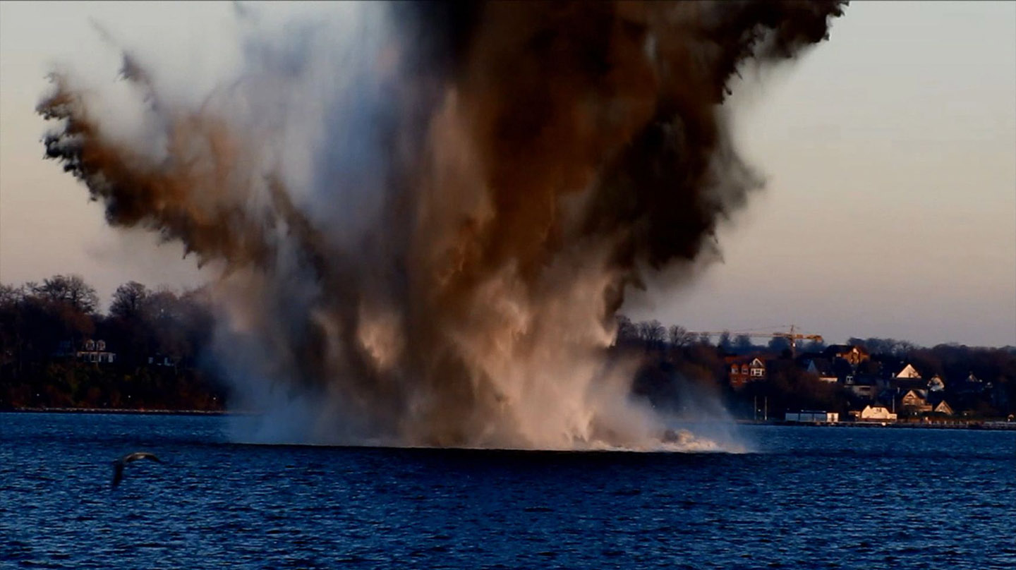 Detonation of a ground mine in the Kiel Fjord